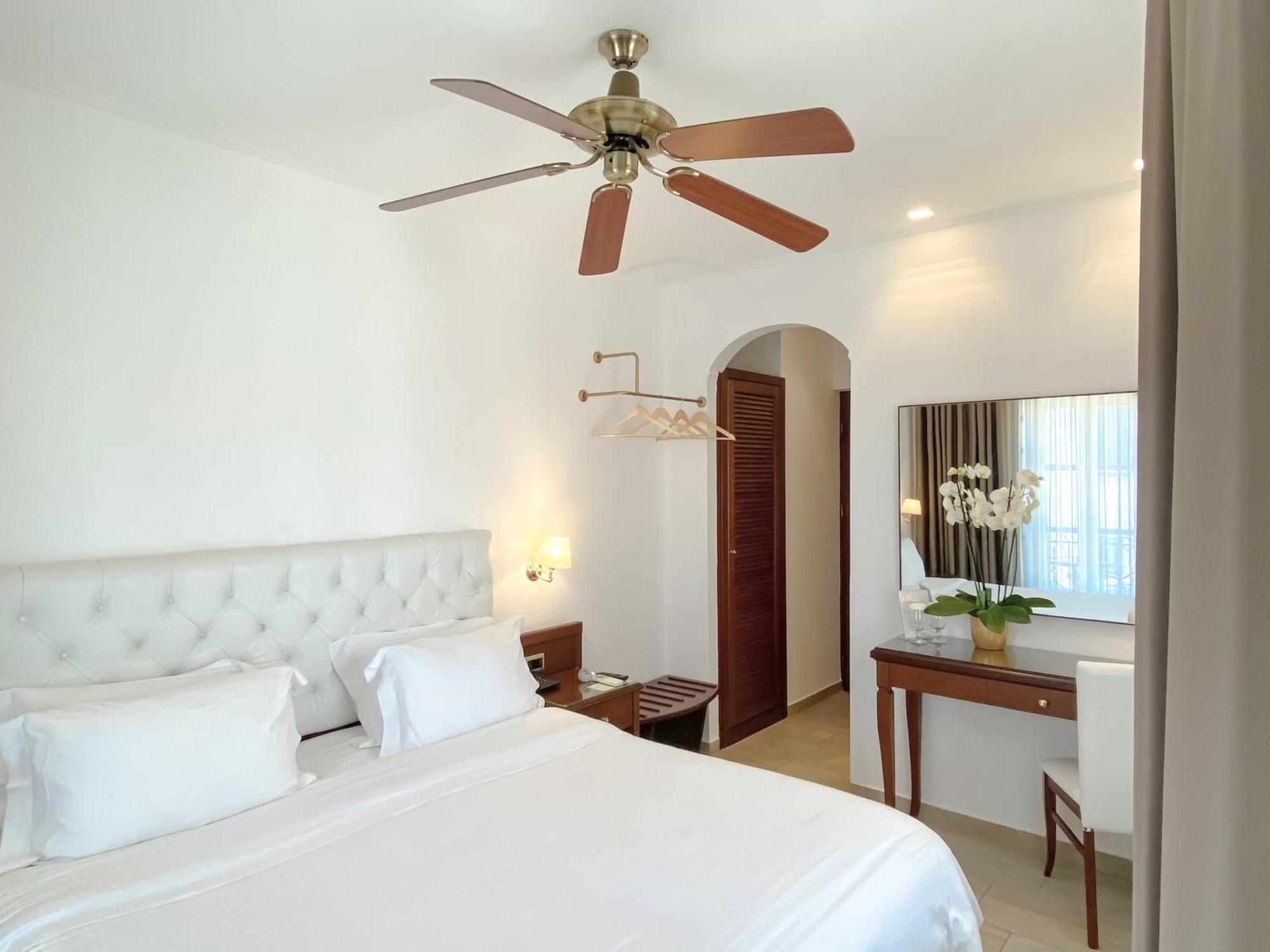 Armata Boutique Hotel Spétses Екстериор снимка